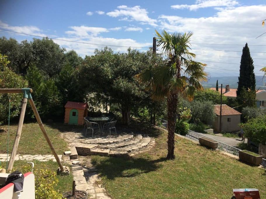 Appartement Sur La Colline Avec Acces Piscine Volx Esterno foto